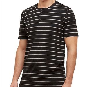 Kenneth Cole Reaction Causal Button Down shirt